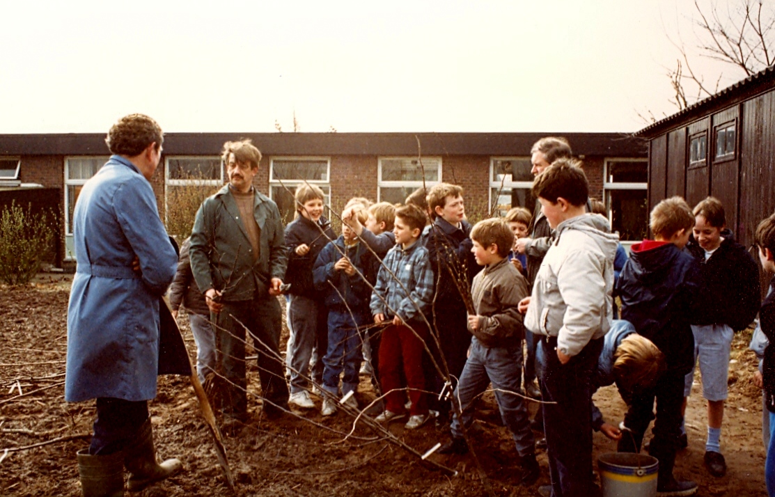 1986-87boomplanting1